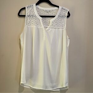 Off white sleeveless Daniel Rainn top / blouse size Large